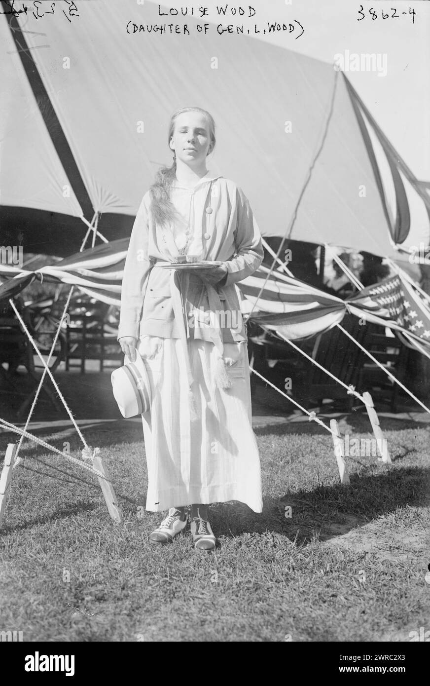 Louise Wood (figlia del generale L. Wood), la fotografia mostra Louise Barbara Wood (1900-1960), figlia del maggiore generale Leonard Wood (1860-1927). 1915 e ca. 1920, Glass negative, 1 negativo: Glass Foto Stock
