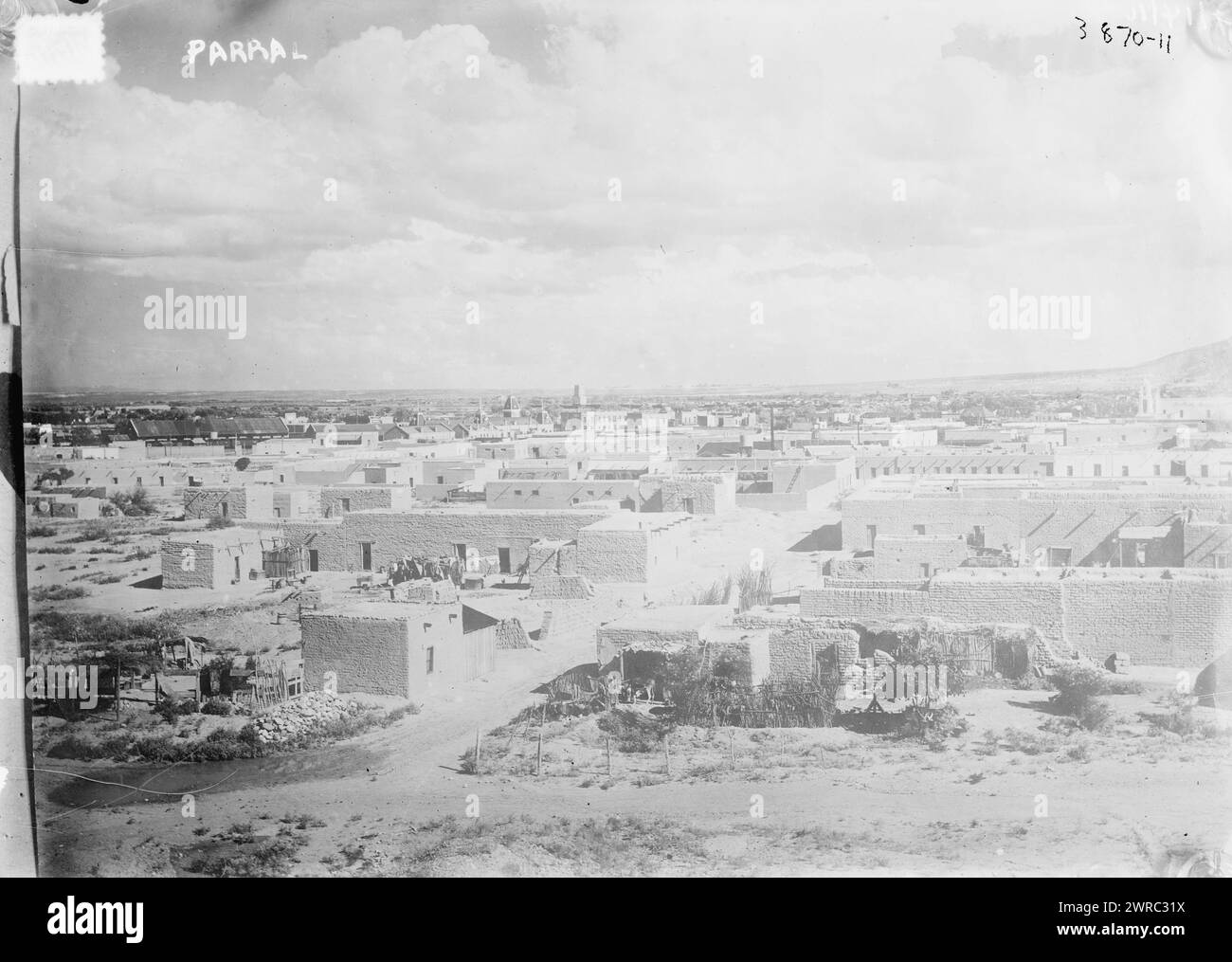 Parral Paso del Norte, la fotografia mostra Paso del Norte, Chihuahua, Messico (oggi Ciudad Juárez). La vecchia dogana è visibile vicino all'orizzonte, tra ca. 1915 e ca. 1920, Glass negative, 1 negativo: Glass Foto Stock