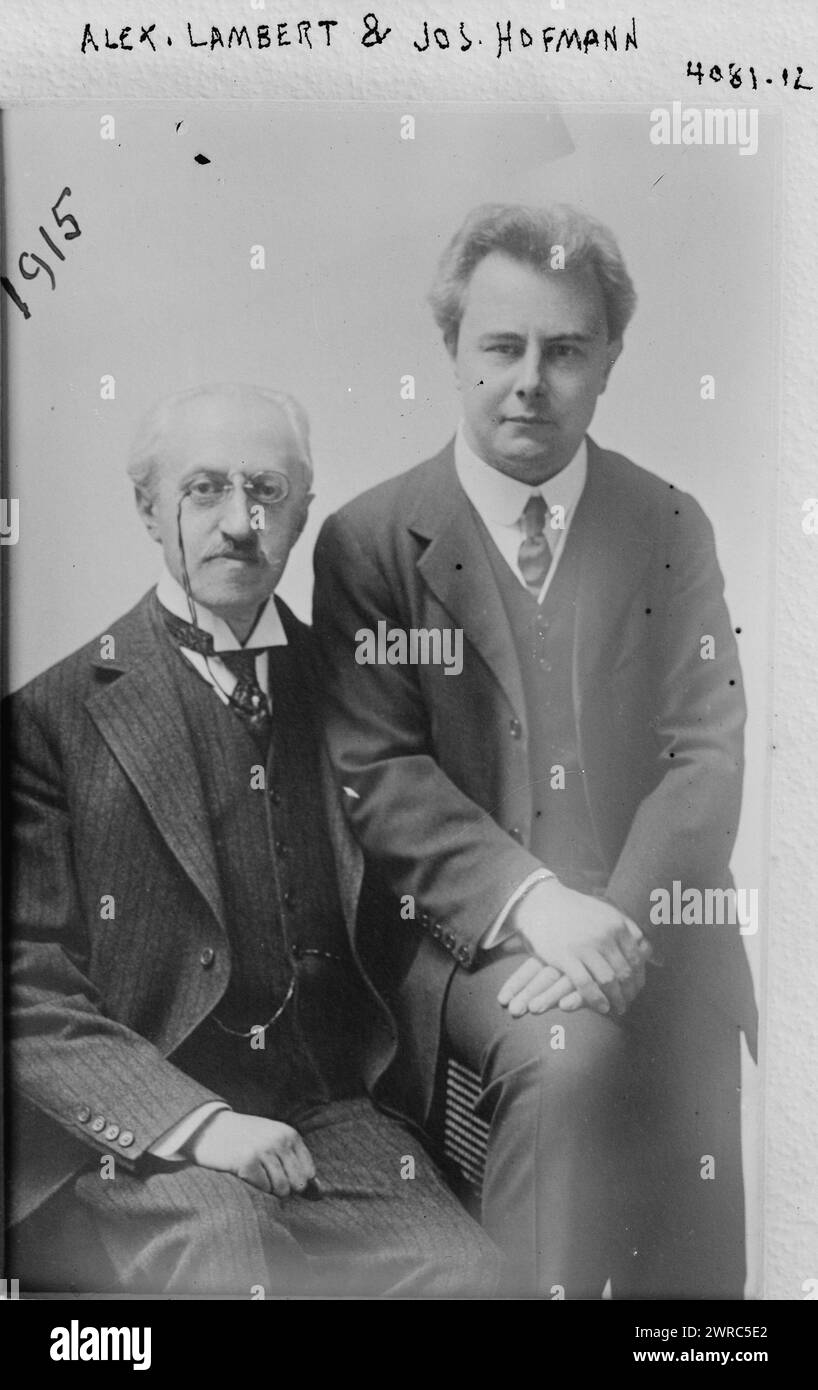 Alex. Lambert e Jos. Hofmann, la fotografia mostra i pianisti polacco-americani Josef Casimir Hofmann (Józef Kazimierz Hofmann) (1876-1957) e Alexander Lambert (1862-1929)., 1915, Glass negative, 1 negative: Glass Foto Stock
