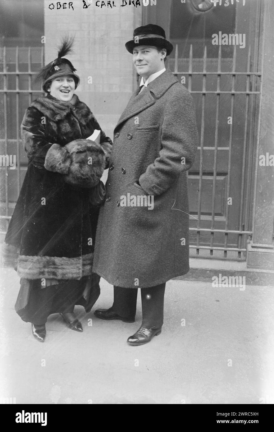 Ober & Carl Braun, la fotografia mostra la cantante d'opera americana Margarethe Arndt-Ober (1885-1971) con il cantante d'opera tedesco Carl Braun (1886-1960). 1915 e ca. 1920, Glass negative, 1 negativo: Glass Foto Stock