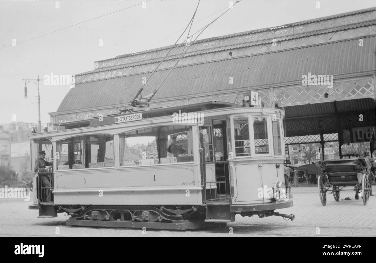 Auto di strada - l'Aia, Olanda, tra ca. 1915 e ca. 1920, l'Aia, Olanda, nitrati negativi., nitrati negativi, 1 negativo: nitrato Foto Stock