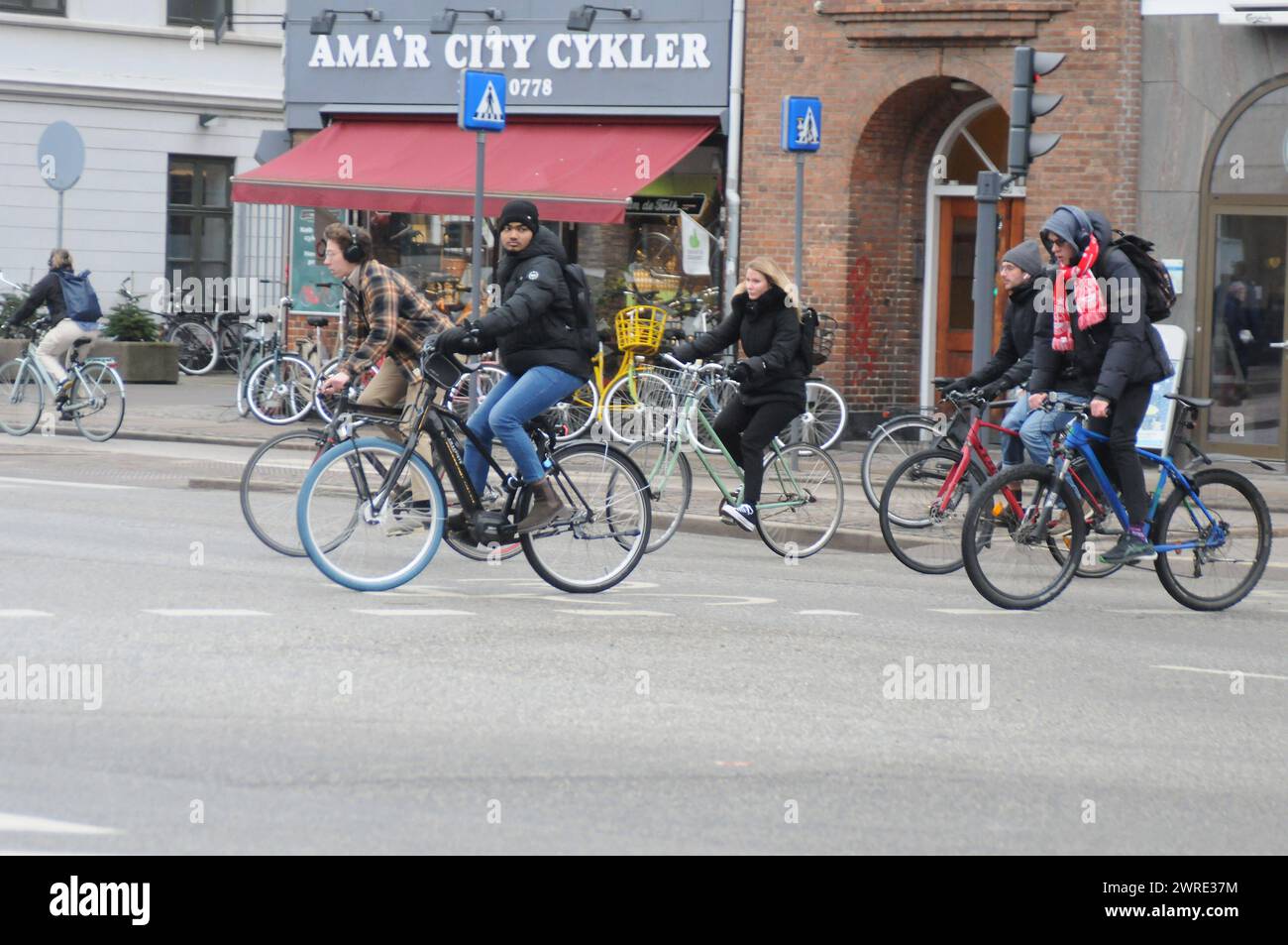 Copenhagen, Danimarca /12 Mach 2024/.pista ciclabile per ciclisti nella capitale dan ish Copenhagen. Foto.Francis Joseph Dean/Dean Pictures Foto Stock