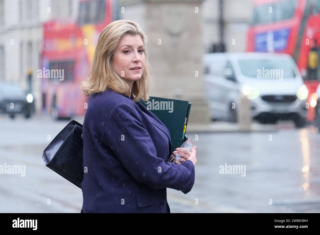 Londra, Regno Unito, 12 marzo 2024. Il leader della camera, Penny Mordaunt, lascia l'ufficio di gabinetto dopo la riunione settimanale del ministro. Credito: Fotografia dell'undicesima ora/Alamy Live News Foto Stock