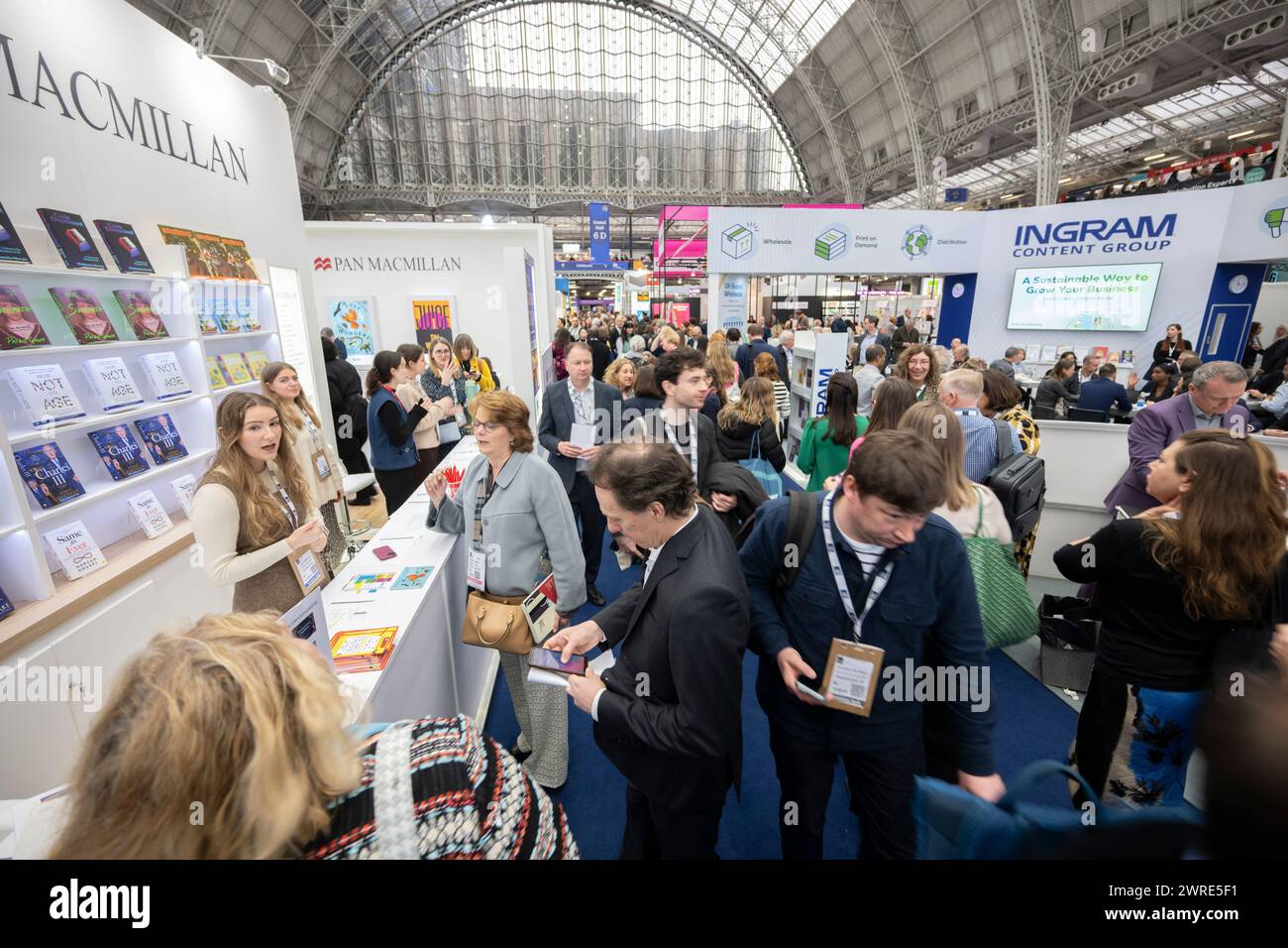 Kensington Olympia, Londra, Regno Unito. 12 marzo 2024. La London Book Fair (12-14 marzo), la più grande fiera primaverile d'Europa e il primo evento internazionale dell'anno editoriale, torna ad Olympia. Crediti: Malcolm Park/Alamy Live News Foto Stock