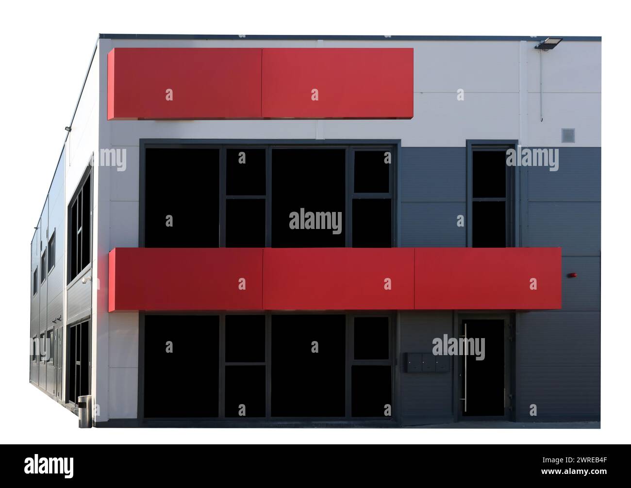 Costruzioni in vetro e acciaio non finite per uso industriale. Isolato su bianco Foto Stock