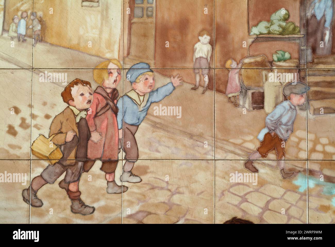 Francisque POULBOT (1879-1946) dodici pannelli sul tema delle quattro stagioni firmati A. Arnoux, Boulanger et Cie, Choisy-le-ROI; datato 1910. Al 43 bis rue Damrémont, Parigi 75018 per un ex stabilimento di bagni e docce. Francisque POULBOT(1879–1946) douze panneaux sur le thème des quatre saisons signés A. Arnoux, Boulanger et Cie, Choisy-le-ROI ; datés 1910. Au 43 bis rue Damrémont, Paris XVIIIe, pour un ancien établissement de bains-douches. Foto Stock