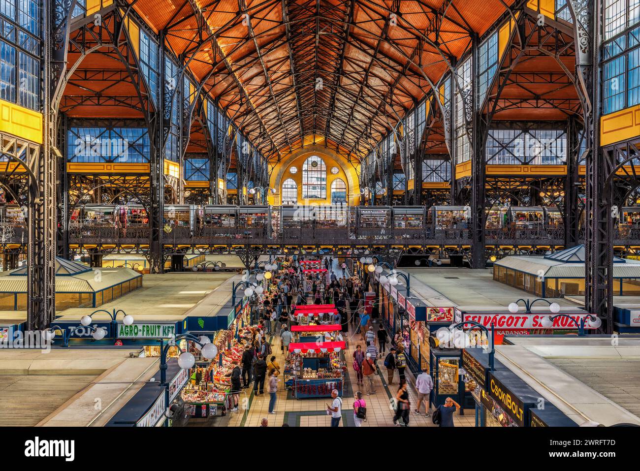 Interno del mercato centrale di Budapest, Ungheria Foto Stock