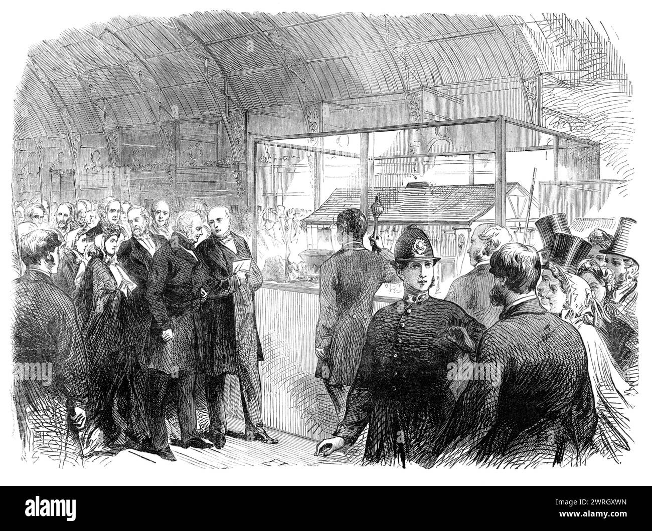 Earl Russell all'inaugurazione della North London Working-men's Exhibition, [Agricultural Hall, Islington], 1864. Il Segretario degli Esteri Russell ha detto che le classi lavoratrici di Londra erano "superiori a qualsiasi altro lavoratore del mondo", '... e ha espresso "la più alta ammirazione della loro industria, abilità, e ingegnosità, così tante belle prove di cui si possono vedere in questa collezione."...gli oggetti qui esposti sono divisi in due parti: i prodotti di operai che hanno inviato esemplari della loro abilità e ingegnosità nel commercio con cui vivono, e i prodotti di amatori... Foto Stock