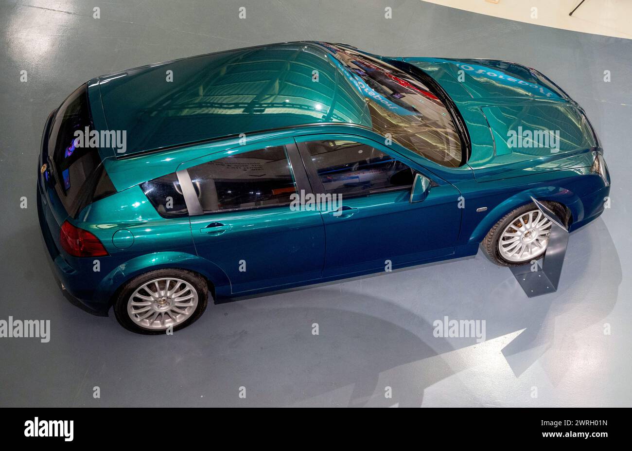 La MG Rover RDX60, il prototipo di quelli che sarebbero diventati i Rover 55 e 35, sostituisce il 25/45, ora in mostra al British Motor Museum Foto Stock