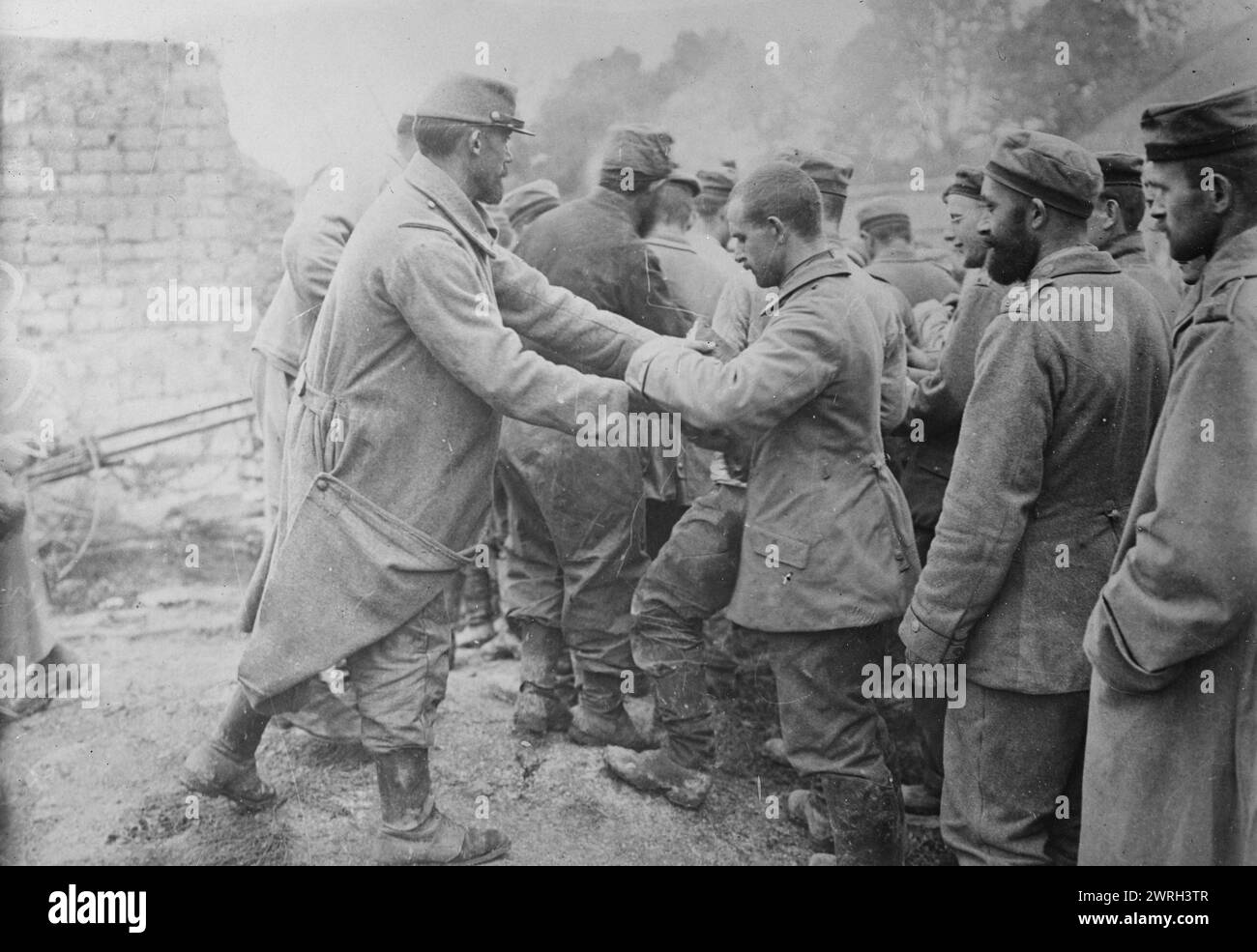 Pane ai prigionieri tedeschi, champagne, tra il c1915 e il c1920. Foto Stock