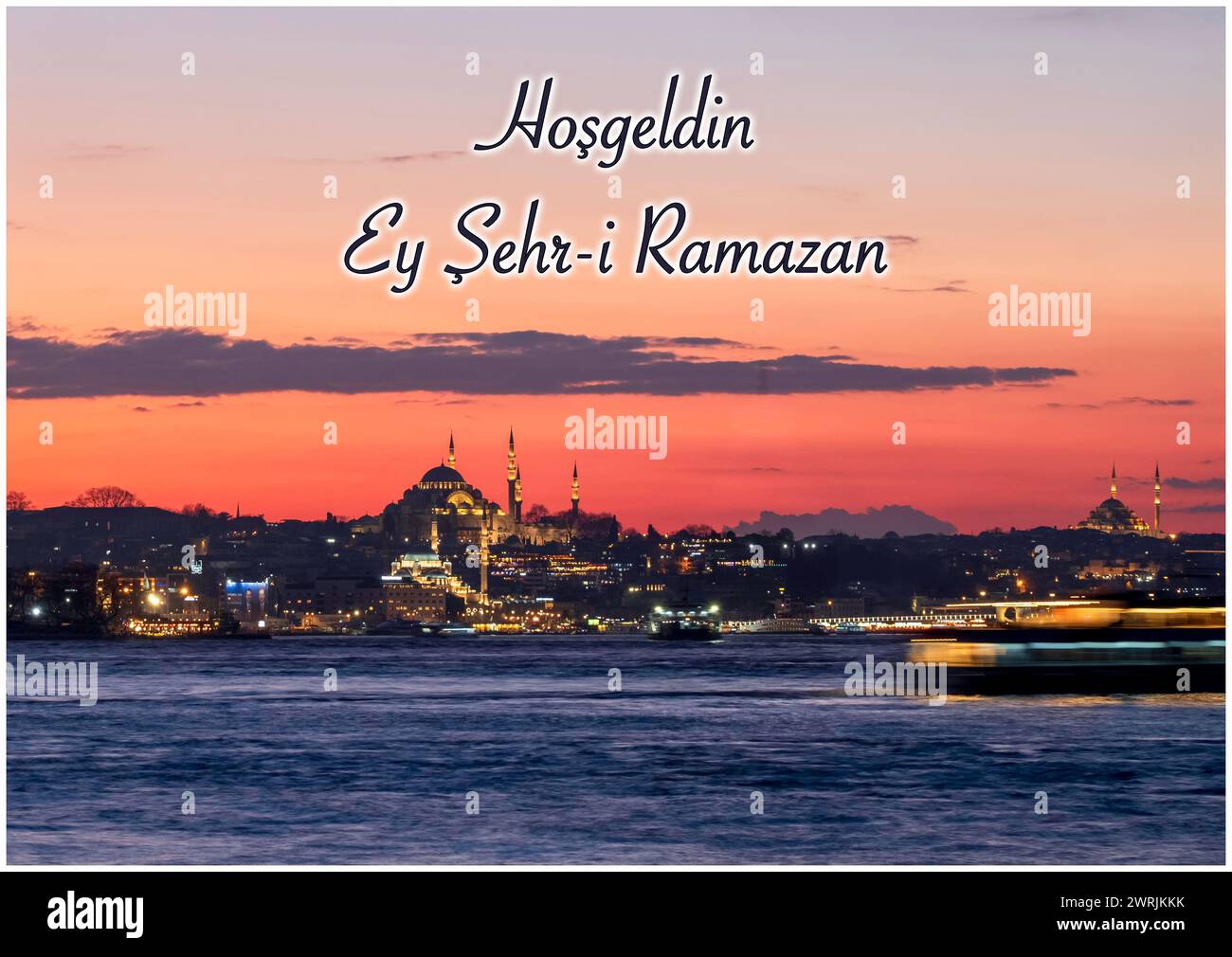 Benvenuti con vista sulla città di Istanbul a tema Ramadan Foto Stock