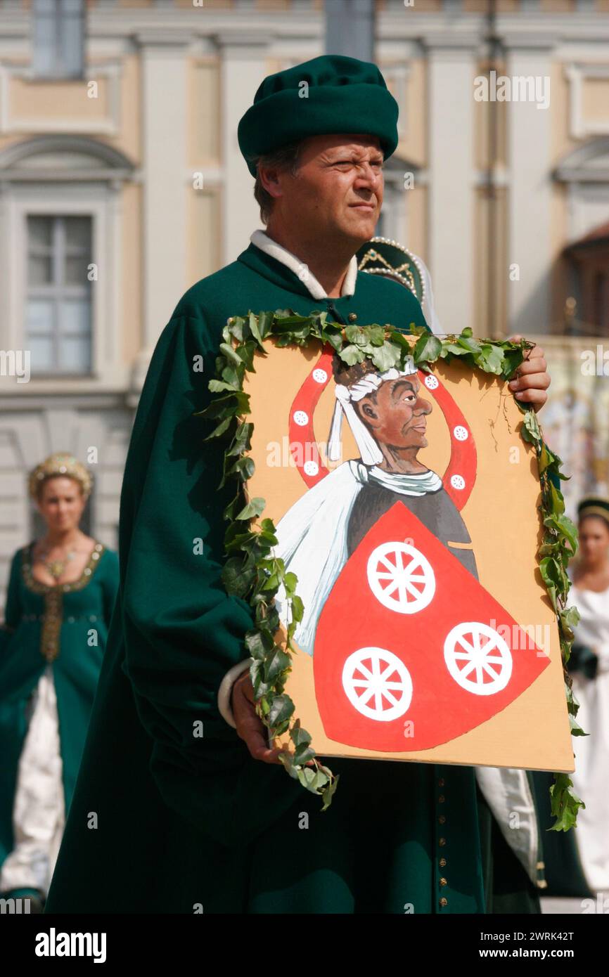 Tradizionale corteo storico medievale del Palio di Asti in Piemonte, Italia Foto Stock