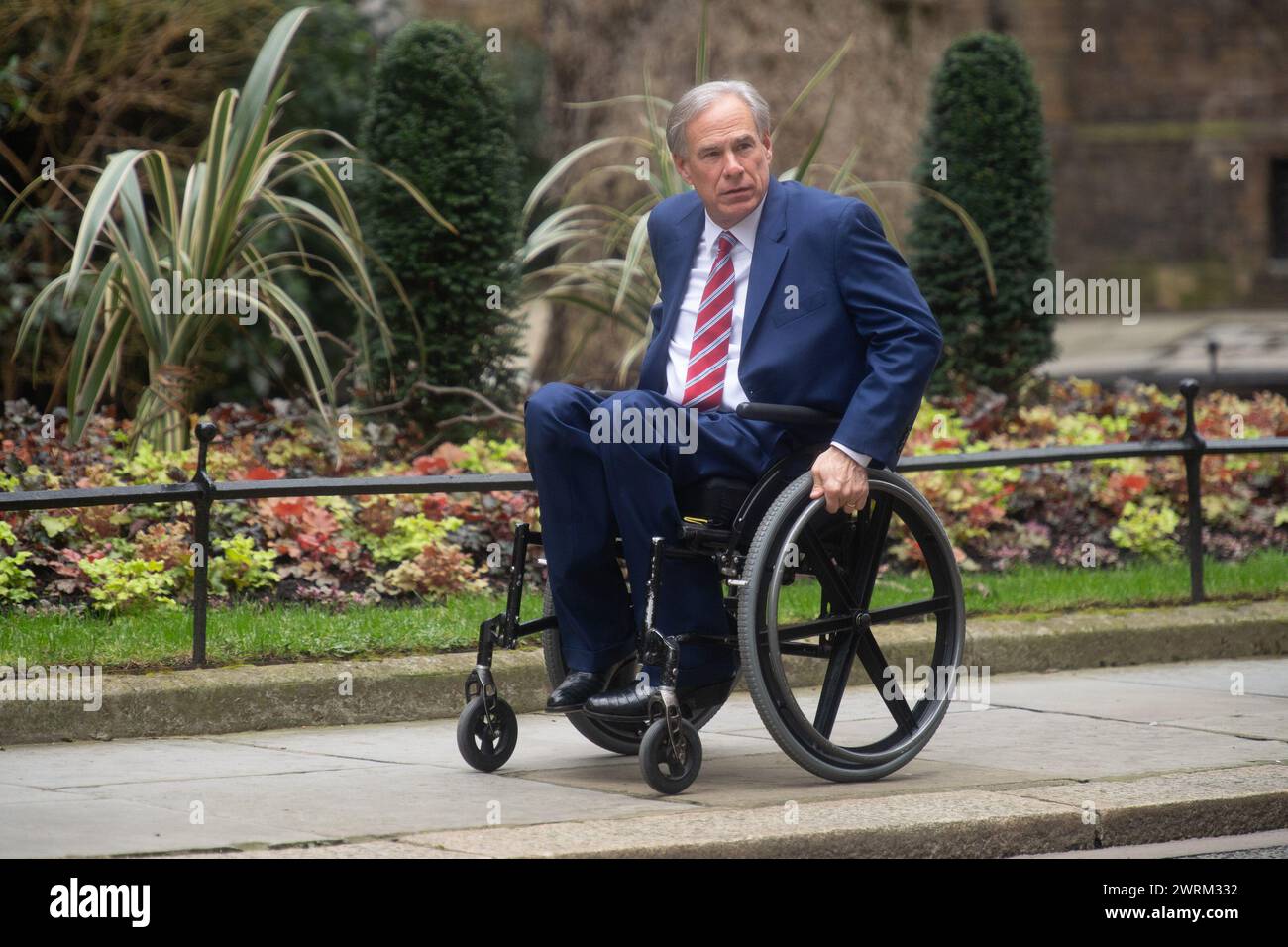 Londra, Regno Unito. 13 marzo 2024. Greg Abbott - Governatore del Texas arriva per un incontro con Kemi Badenoch - Segretario di Stato per le imprese e il commercio per firmare un patto commerciale a Downing Street. Credito: Justin ng/Alamy Live News. Foto Stock