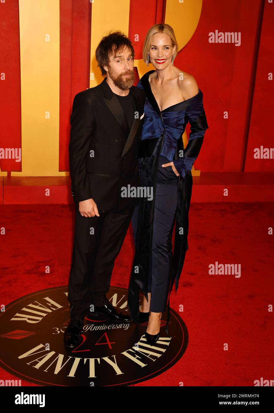 Beverly Hills, California, Stati Uniti. 10 marzo 2024. (L-R) Sam Rockwell e Leslie Bibb partecipano al Vanity Fair Oscar Party del 2024 condotto da Radhika Jones al Wallis Annenberg Center for the Performing Arts il 10 marzo 2024 a Beverly Hills, California. Crediti: Jeffrey Mayer/Media Punch/Alamy Live News Foto Stock