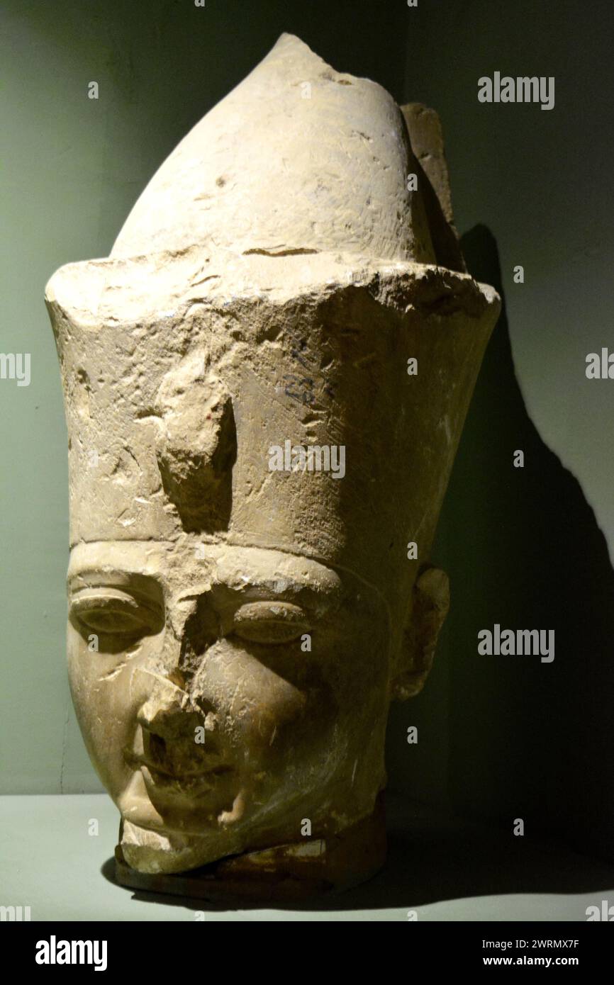 Cairo, Egitto, 7 gennaio 2023: Monumenti dell'era del faraone, patrimonio dell'antico Egitto dal museo della Cittadella del Cairo, antico antico museo egizio Foto Stock