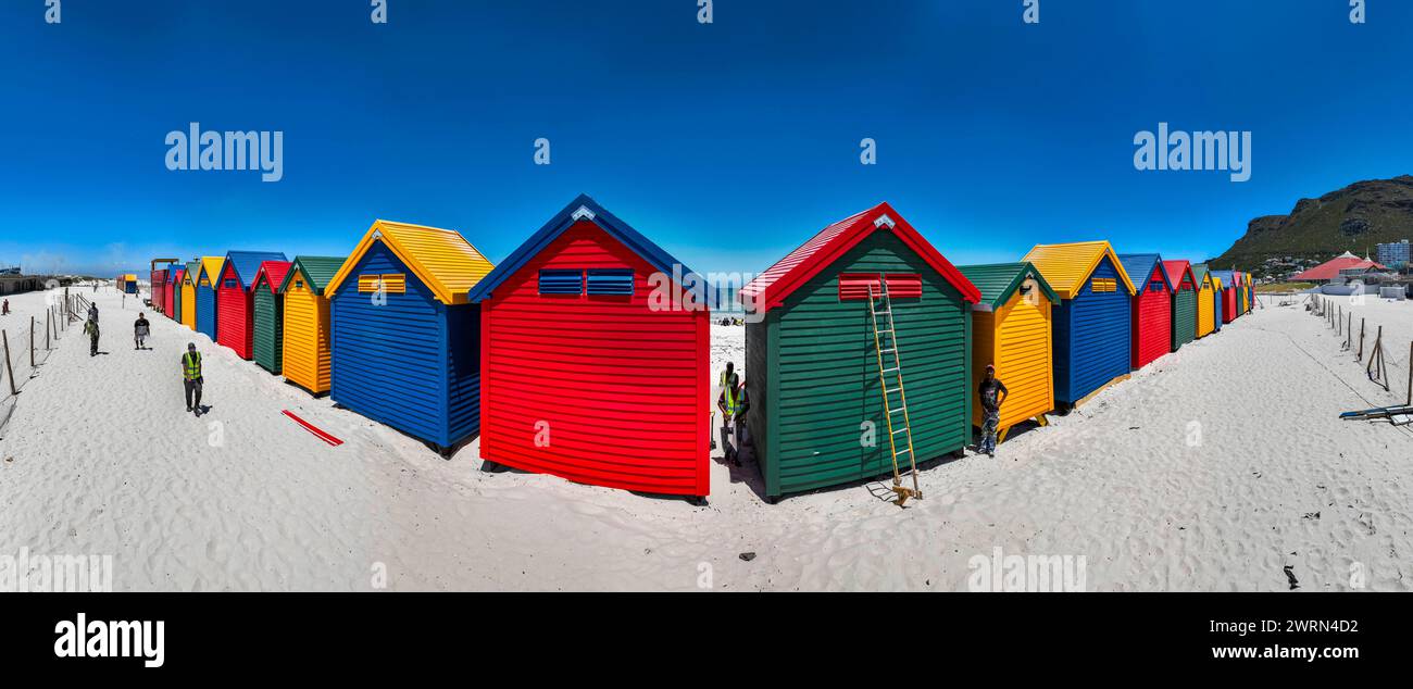Panorama delle colorate capanne sulla spiaggia di Muizenberg, città del Capo, Sud Africa, Africa Copyright: MichaelxRunkel 1184-9983 Foto Stock