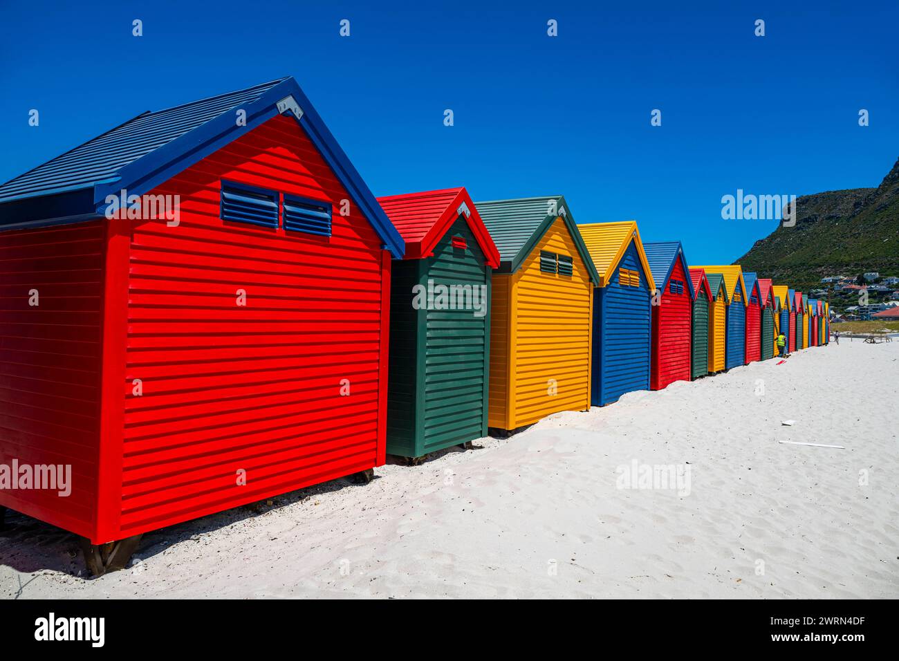Colorate capanne sulla spiaggia di Muizenberg, città del Capo, Sud Africa, Africa Copyright: MichaelxRunkel 1184-9979 Foto Stock