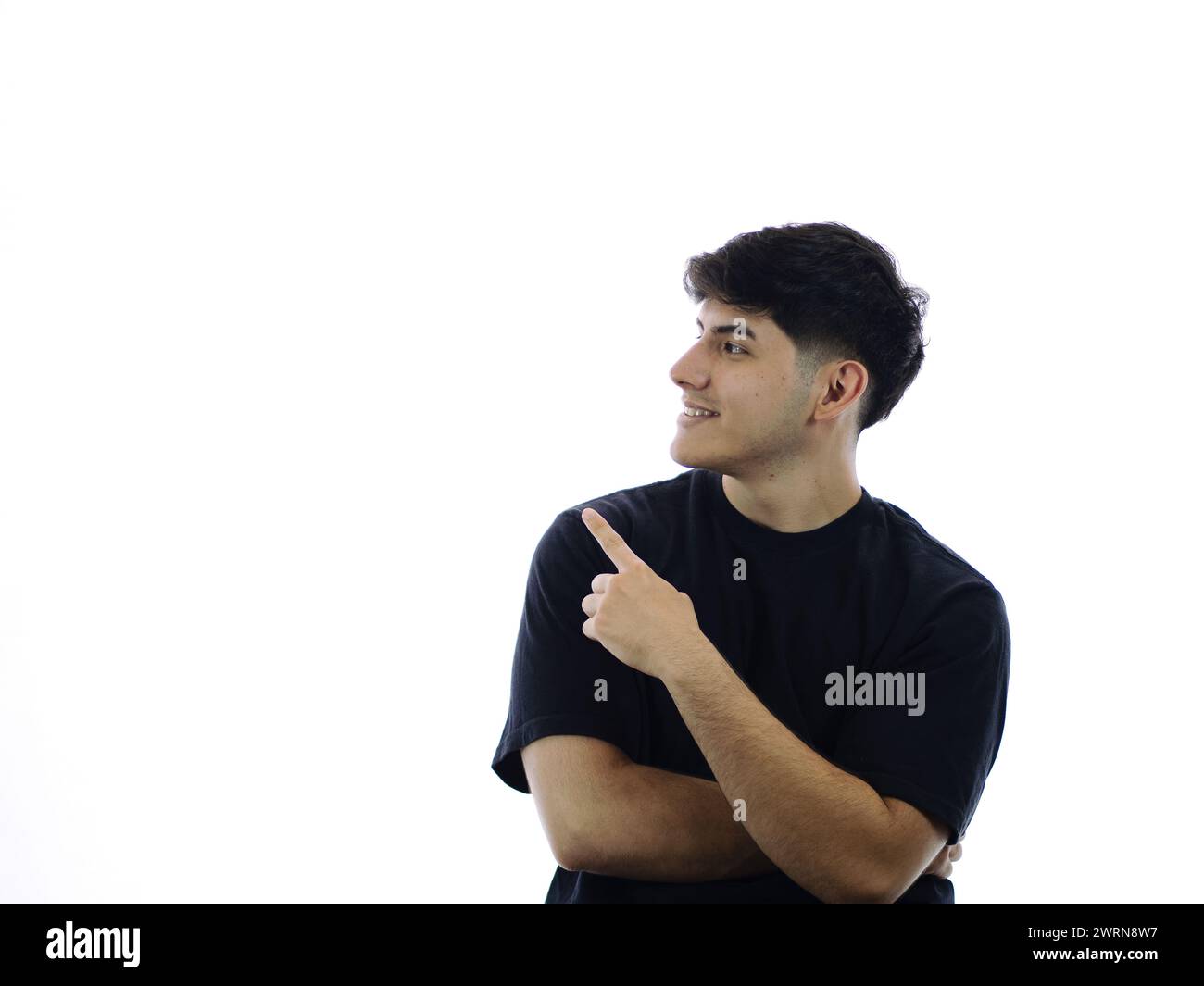 Young indica uno spazio di progettazione con testo su sfondo bianco. Ideale per pubblicità, presentazioni e progetti grafici Foto Stock