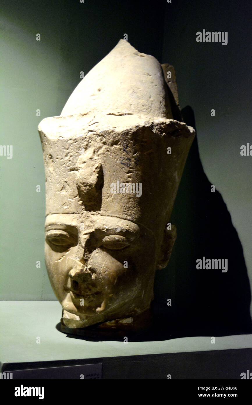 Cairo, Egitto, 7 gennaio 2023: Monumenti dell'era del faraone, patrimonio dell'antico Egitto dal museo della Cittadella del Cairo, antico antico museo egizio Foto Stock