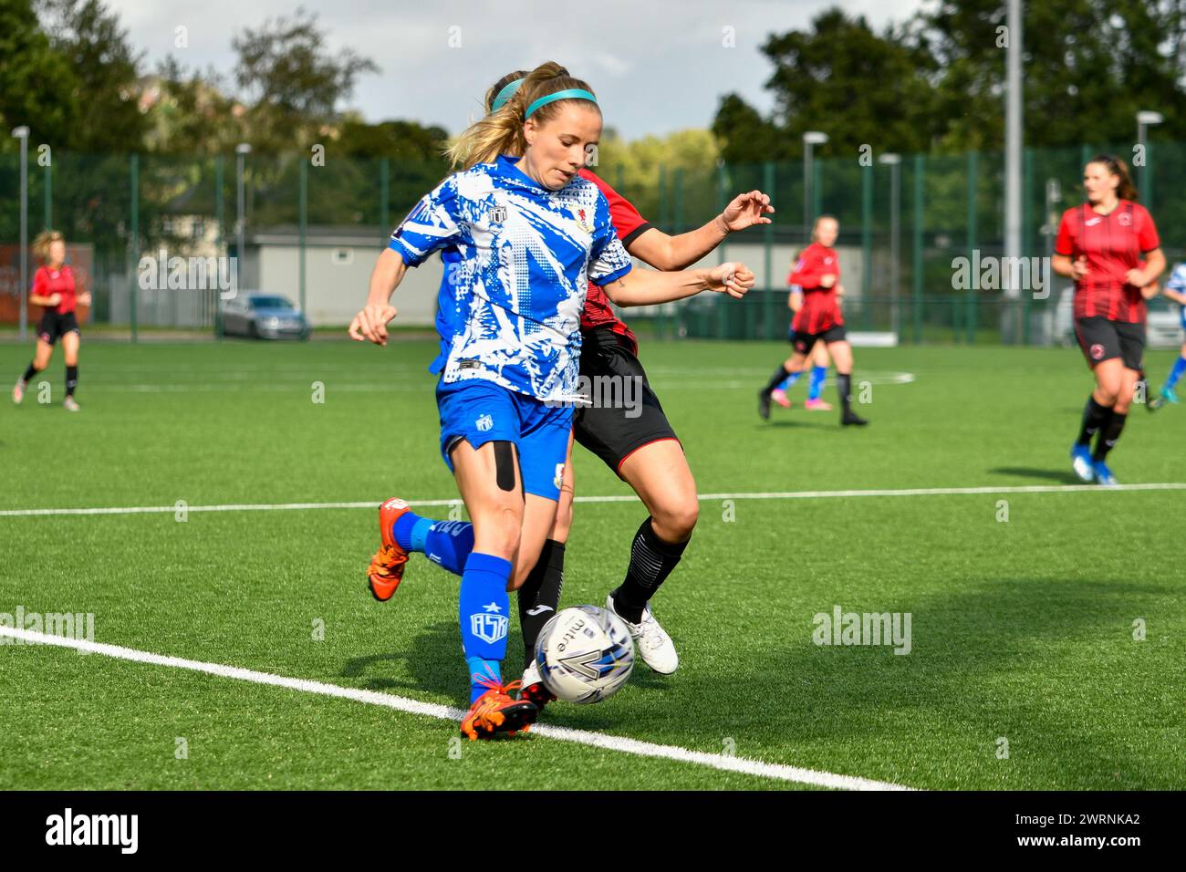 Ystrad Mynach, Galles. 3 ottobre 2021. Ellie Sargent di Cardiff City Ladies in azione durante la partita di fa Women's National League Southern Premier Division tra Cardiff City Ladies e Hounslow Women al Centre of Sporting Excellence di Ystrad Mynach, Galles, Regno Unito, il 3 ottobre 2021. Crediti: Duncan Thomas/Majestic Media. Foto Stock
