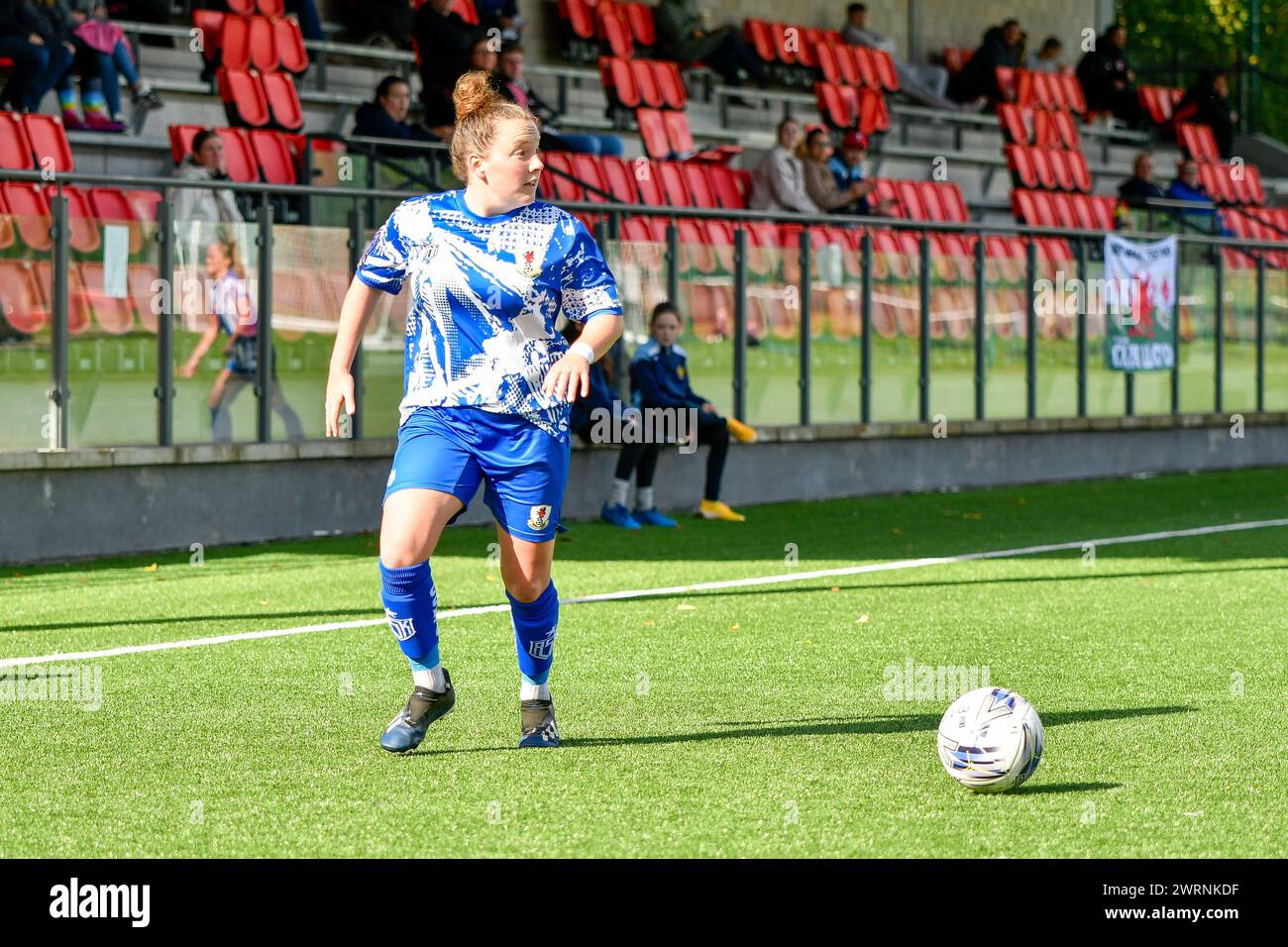 Ystrad Mynach, Galles. 3 ottobre 2021. Libby Piggott di Cardiff City Ladies in azione durante la partita di fa Women's National League Southern Premier Division tra Cardiff City Ladies e Hounslow Women al Centre of Sporting Excellence di Ystrad Mynach, Galles, Regno Unito, il 3 ottobre 2021. Crediti: Duncan Thomas/Majestic Media. Foto Stock