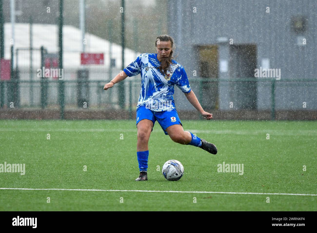 Ystrad Mynach, Galles. 3 ottobre 2021. Hollie Smith di Cardiff City Ladies in azione durante la partita di fa Women's National League Southern Premier Division tra Cardiff City Ladies e Hounslow Women al Centre of Sporting Excellence di Ystrad Mynach, Galles, Regno Unito, il 3 ottobre 2021. Crediti: Duncan Thomas/Majestic Media. Foto Stock