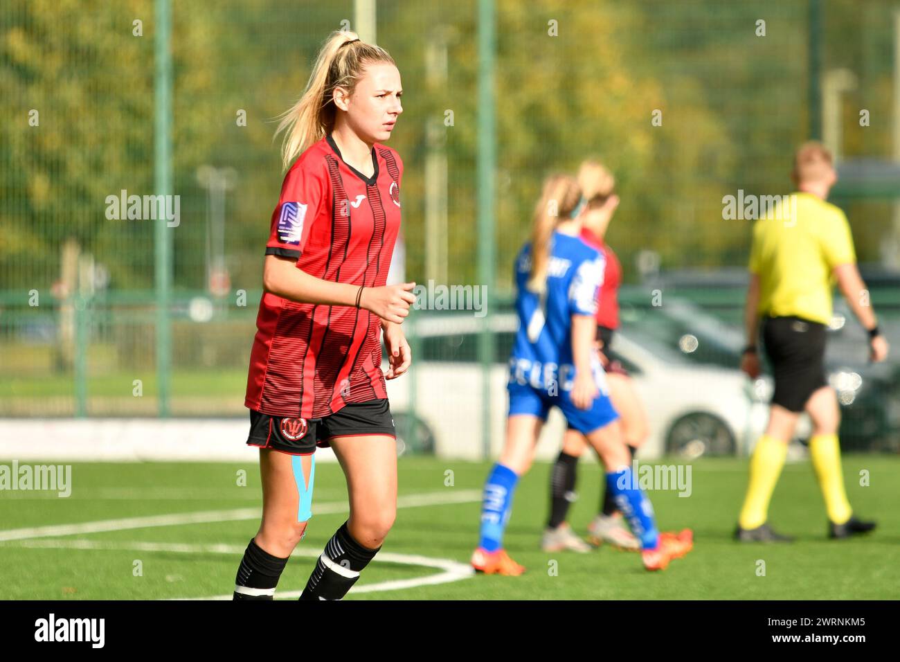 Ystrad Mynach, Galles. 3 ottobre 2021. Jessica Watkins di Hounslow Women durante la partita di fa Women's National League Southern Premier Division tra Cardiff City Ladies e Hounslow Women al Centre of Sporting Excellence di Ystrad Mynach, Galles, Regno Unito, il 3 ottobre 2021. Crediti: Duncan Thomas/Majestic Media. Foto Stock