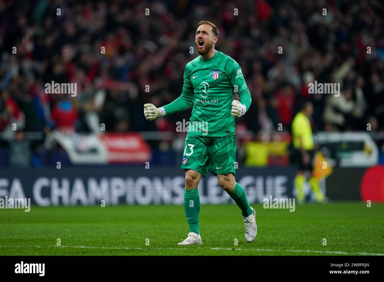 Madrid, Spagna. 13 marzo 2024. Madrid, Spagna, 13 marzo 2024: Il portiere Jan Oblak (13 Atletico de Madrid) celebra il gol di Memphis Depay (9 Atletico de Madrid) durante la partita di UEFA Champions League tra l'Atletico Madrid e l'Inter al Civitas Metropolitano di Madrid, Spagna. (Daniela Porcelli/SPP) credito: SPP Sport Press Photo. /Alamy Live News Foto Stock