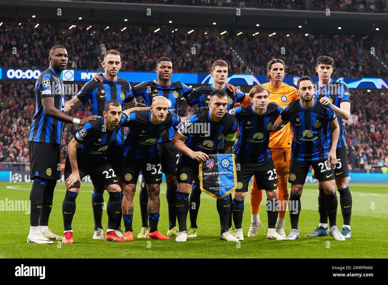 Madrid, Spagna. 13 marzo 2024. Gli intergiocatori si posano per una foto di gruppo prima del turno di UEFA Champions League 2023/24 del 16 Leg 2 di 2 tra l'Atletico Madrid e l'Inter allo Stadio Civitas Metropolitano. L'Atletico Madrid vince 3:2 ai rigori. (Foto di Federico Titone/SOPA Images/Sipa USA) credito: SIPA USA/Alamy Live News Foto Stock