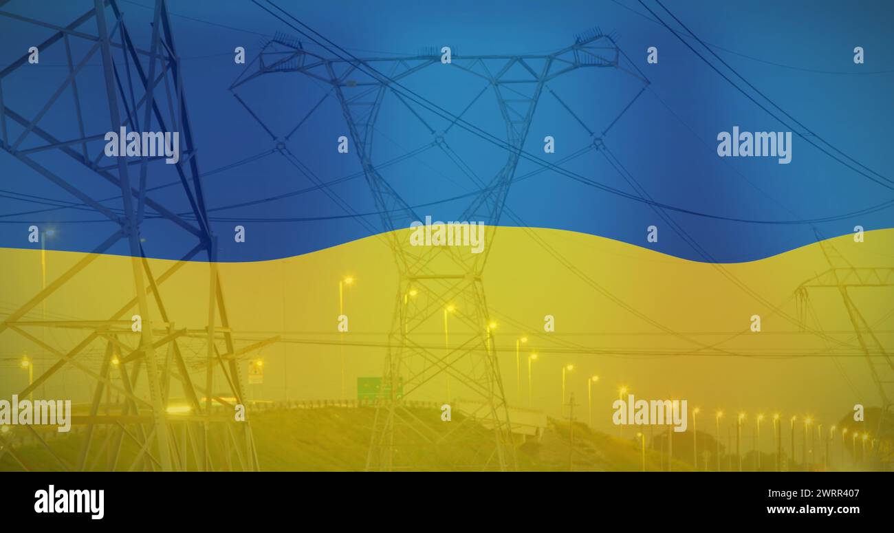 Immagine della bandiera dell'ucraina su pali di campo e di elettricità Foto Stock