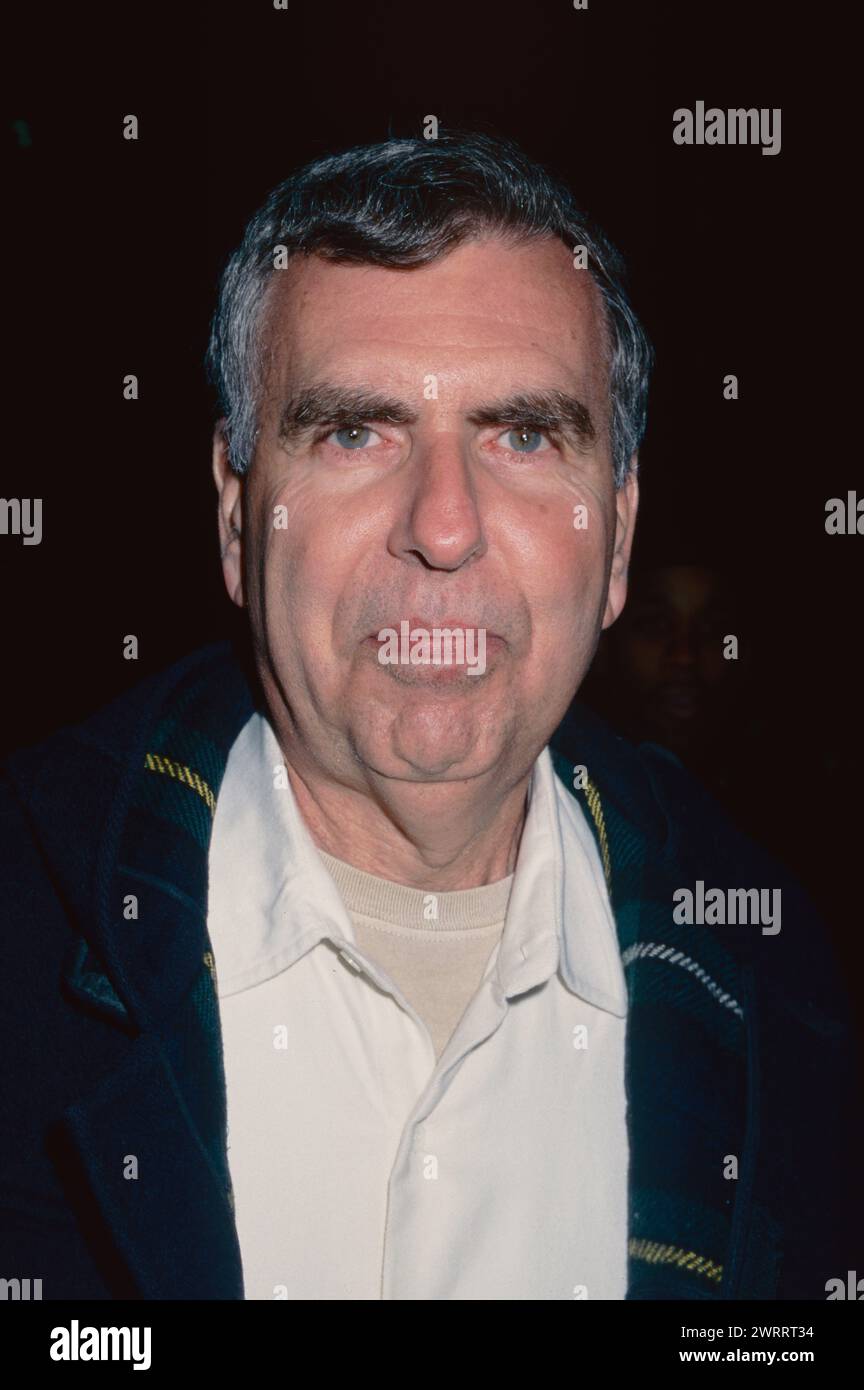 **FOTO FILE** Gerald Levin è morto. Gerald M. Levin partecipa alla prima di "Exit Wounds" al Ziegfeld Theatre di New York il 9 marzo 2001. Foto di Henry McGee/MediaPunch Foto Stock