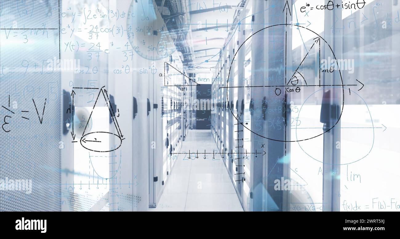 Immagine delle equazioni matematiche e dell'elaborazione dei dati nella sala server Foto Stock