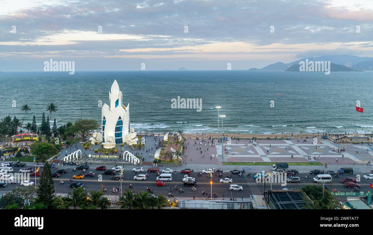 15 febbraio 2024: Vista della città di Nha Trang, Vietnam nel pomeriggio Foto Stock