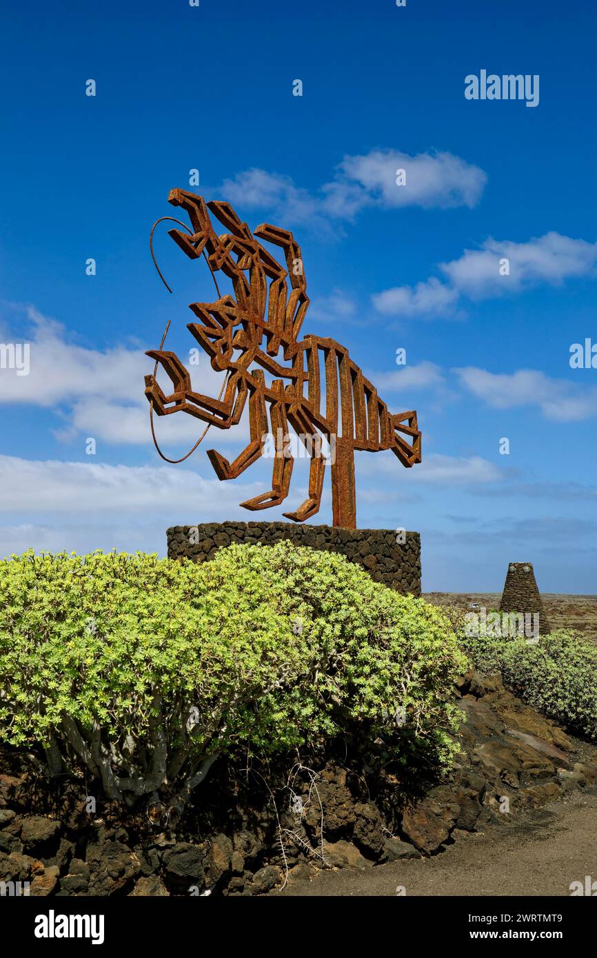 Scultura del granchio, sito artistico e culturale Jameos del Agua, progettato dall'artista Cesar Manrique, Lanzarote, Isole Canarie, Spagna Foto Stock