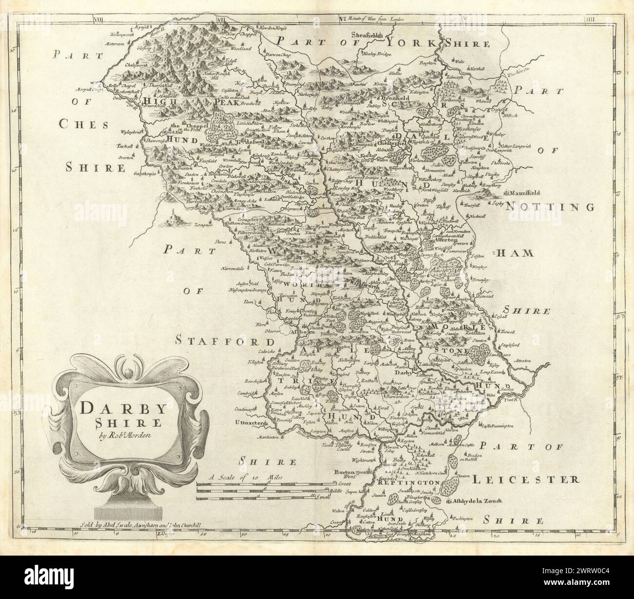 Derbyshire. 'DARBY SHIRE' DI ROBERT MORDEN. Mostra il Peak District 1722 mappa vecchia Foto Stock