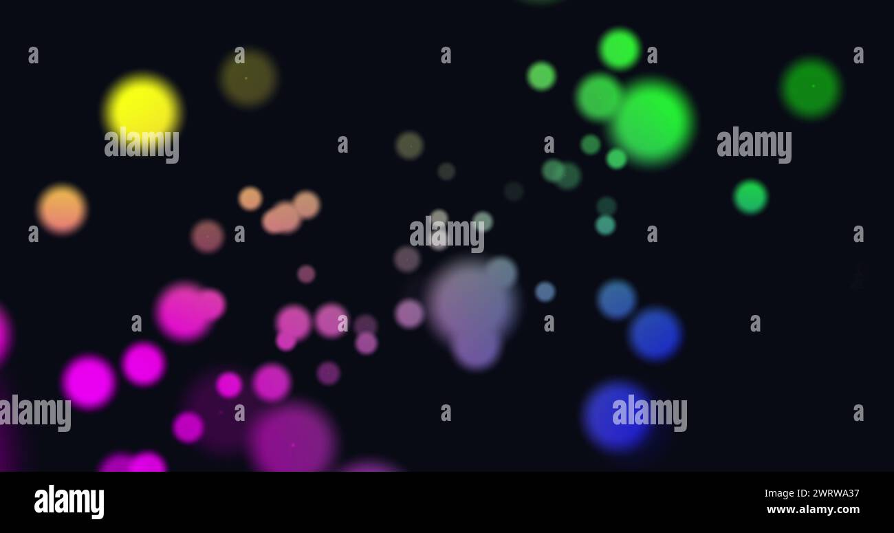 Immagine di una fanciulla che medita su lenti colorate che rappresentano il segno zodiacale della vergine Foto Stock