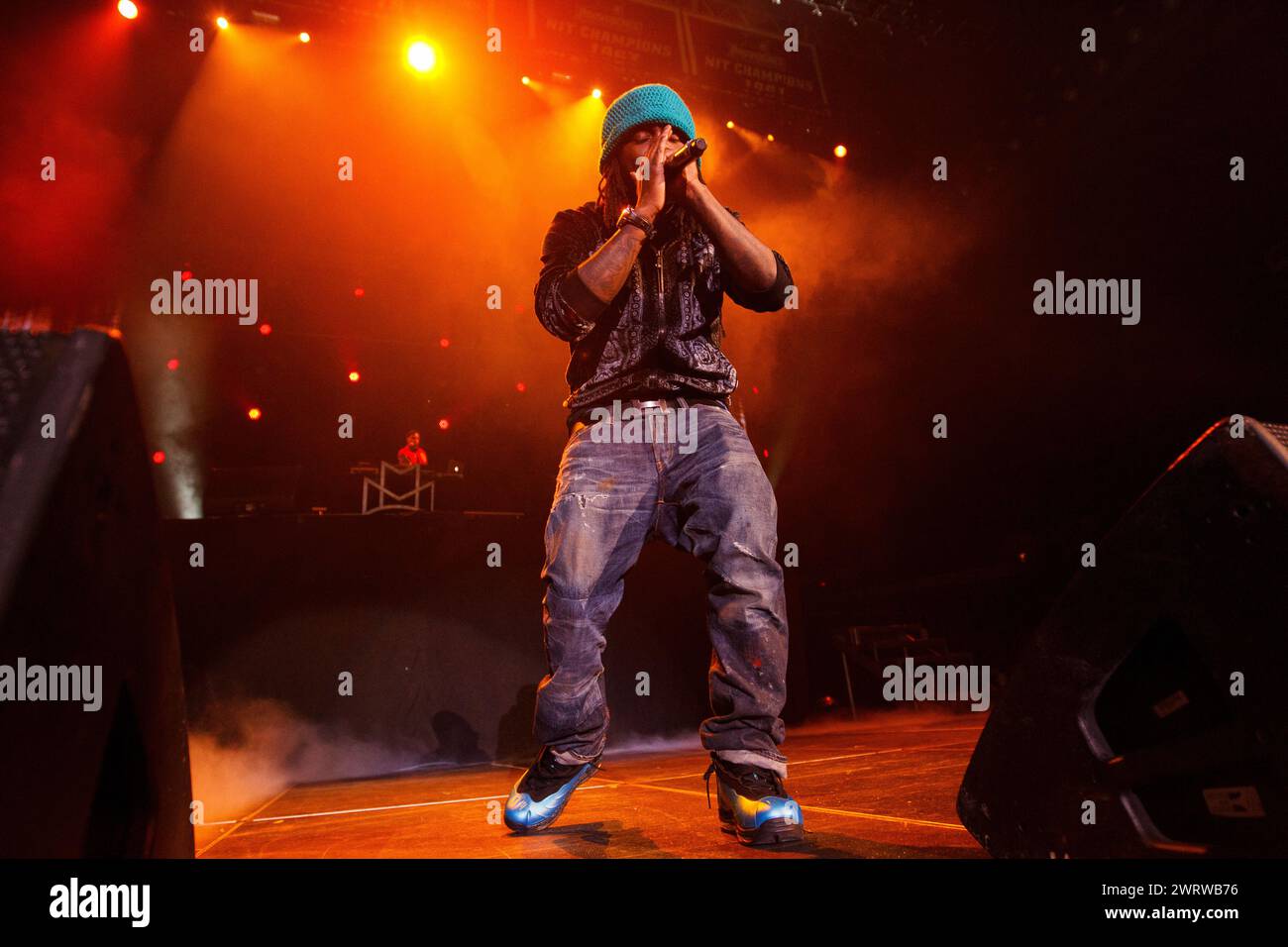 Il musicista WALE si esibisce al MMG Tour di Providence, Rhode Island, USA al Dunkin' Donuts Center che ora è chiamato amica Mutual P Foto Stock