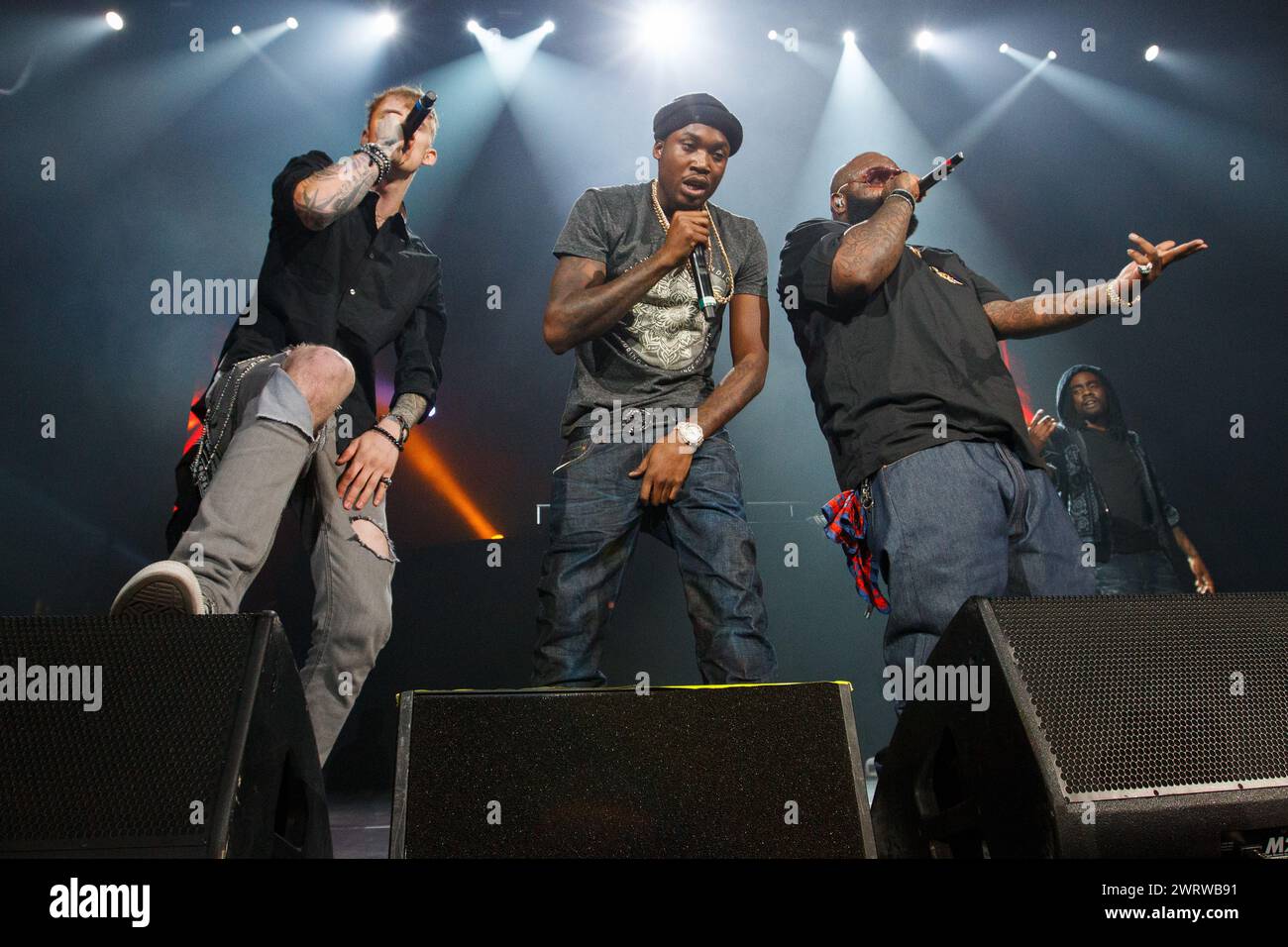 Machine Gun Kelly, Meek Mill e Rick Ross si esibiscono all'MMG Tour di Providence, Rhode Island, USA al Dunkin' Donuts Center, che ora si chiama The Foto Stock