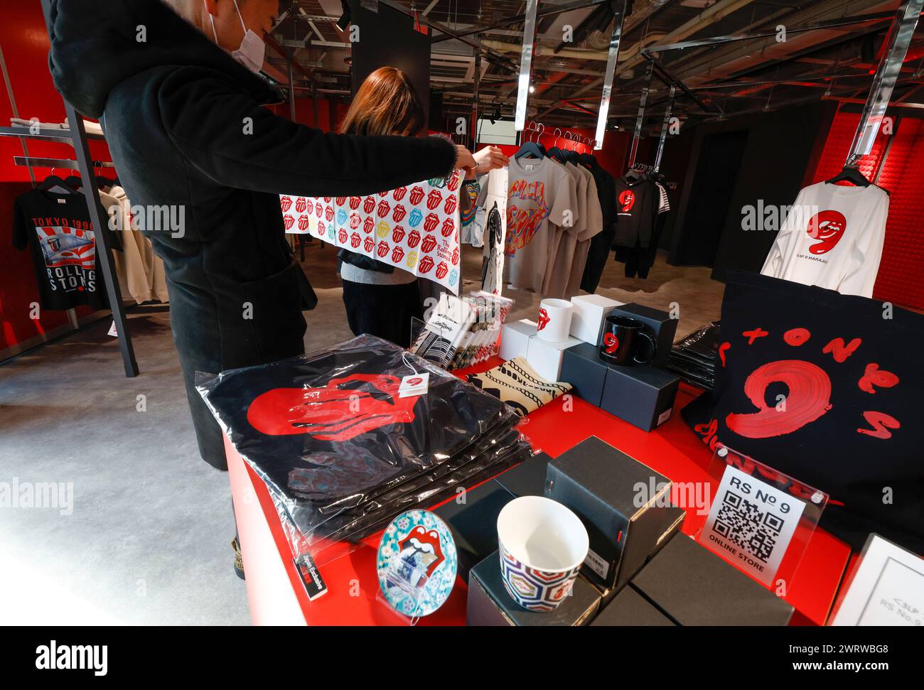 L'ABBIGLIAMENTO UFFICIALE RS NO.9 DI ROLLING STONES A TOKYO Foto Stock