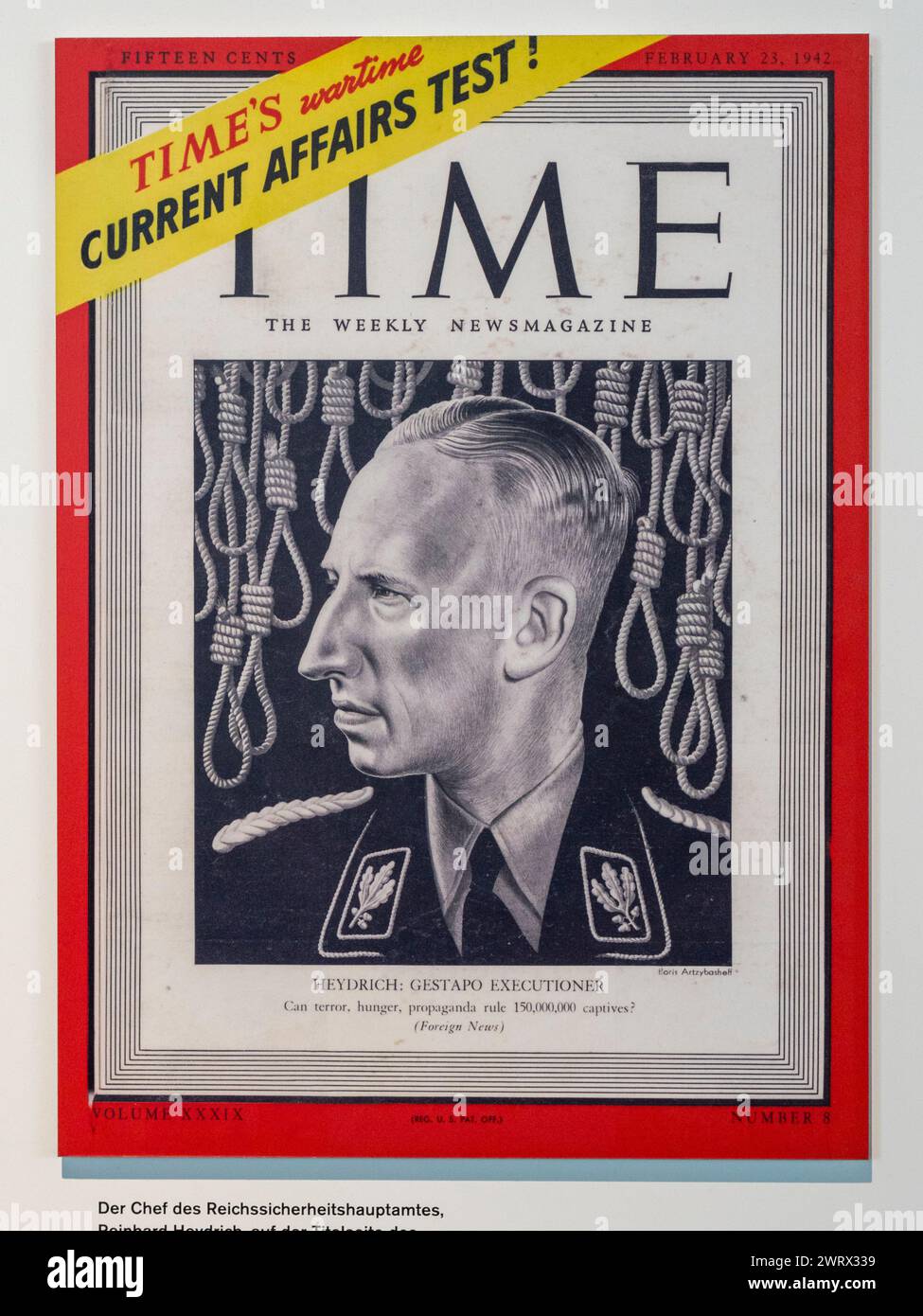 Copertina della rivista Time con Reinhard Heydrich (23 febbraio 1942) esposta nella Topografia del terrore, Berlino, Germania, Foto Stock