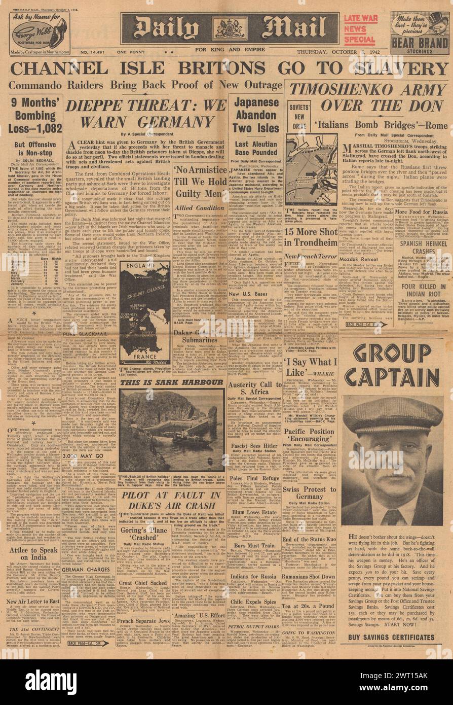 1942 la prima pagina del Daily mail riporta la battaglia di Stalingrado e la minaccia per i prigionieri di guerra Foto Stock