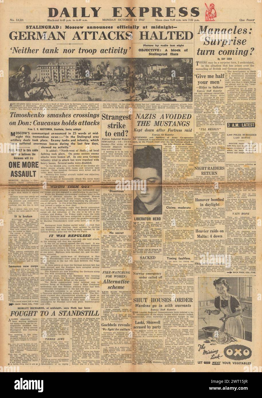 1942 la prima pagina del Daily Express riporta la battaglia di Stalingrado e il concatenamento dei prigionieri di guerra Foto Stock