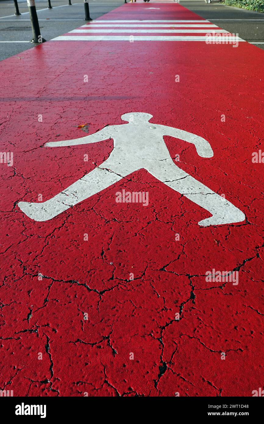 Segnaletica per i pedoni in un parcheggio, Paesi Bassi Foto Stock