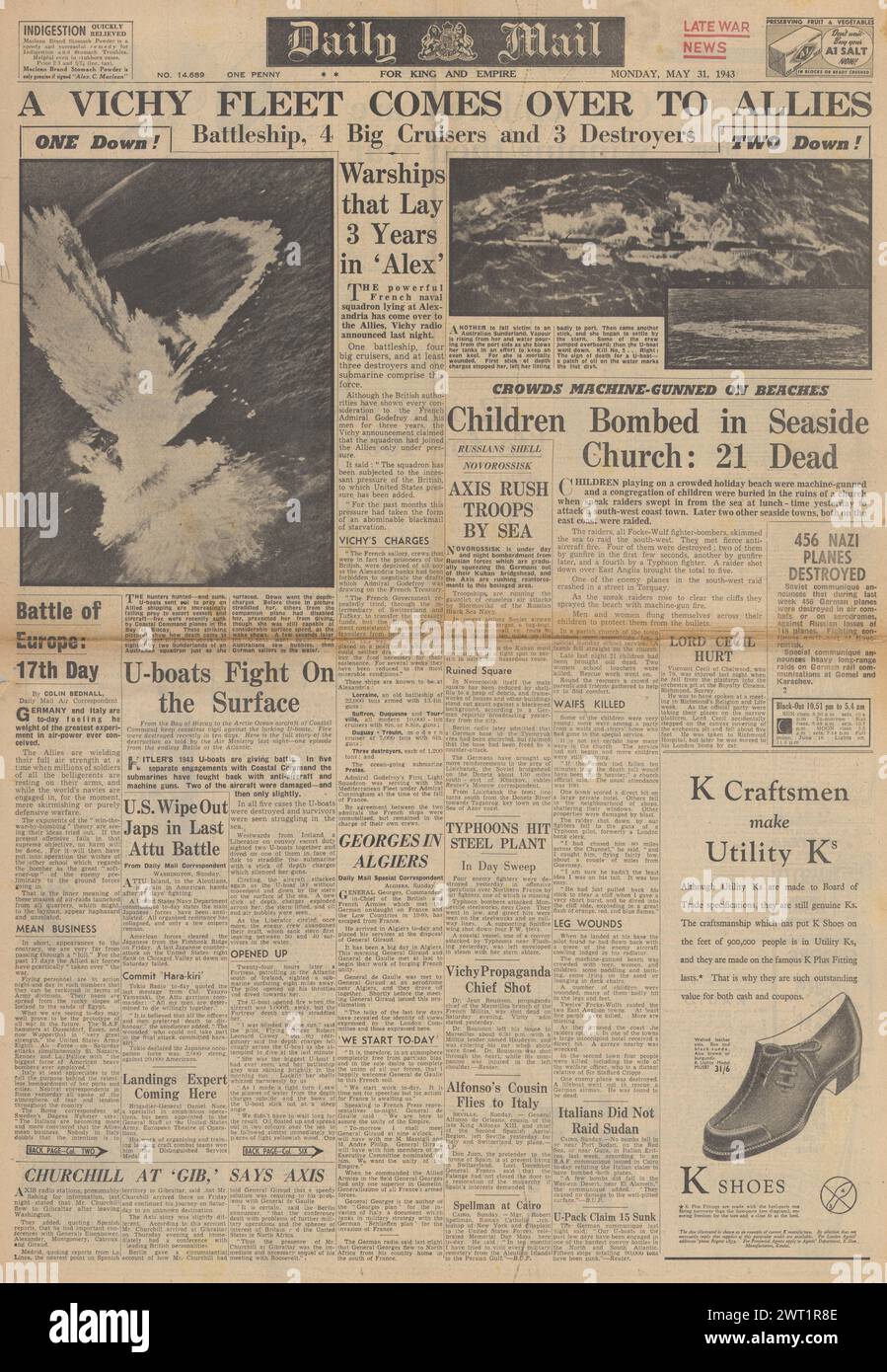 1943 la prima pagina del Daily mail riporta la bomba RAF Wuppertal, la guerra U Boat e la flotta francese si uniscono agli Alleati ad Alessandria d'Egitto Foto Stock