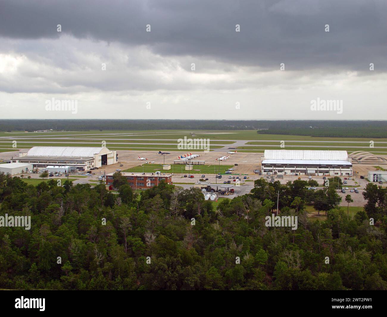 Pensacola, Florida, Stati Uniti - 10 agosto 2012: Base aeronavale di Pensacola, aeroporto e aerei militari. Foto Stock