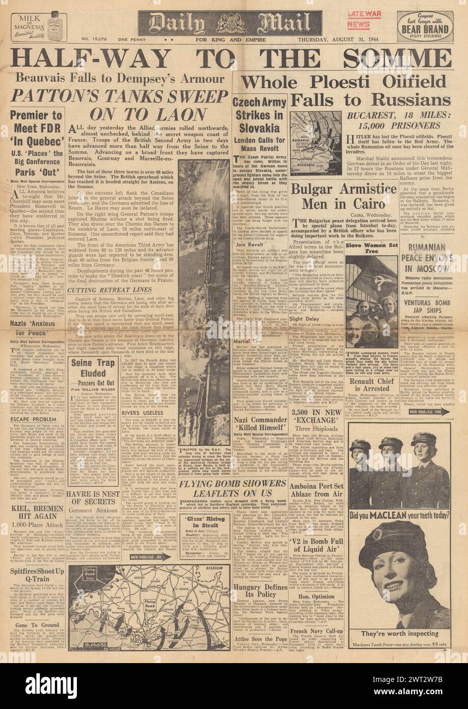 1944 la prima pagina del Daily mail riportava che gli Alleati erano a metà strada verso la somme, l'Armata Rossa catturava i petrolieri Ploesti e le forze britanniche catturavano Beauvais Foto Stock