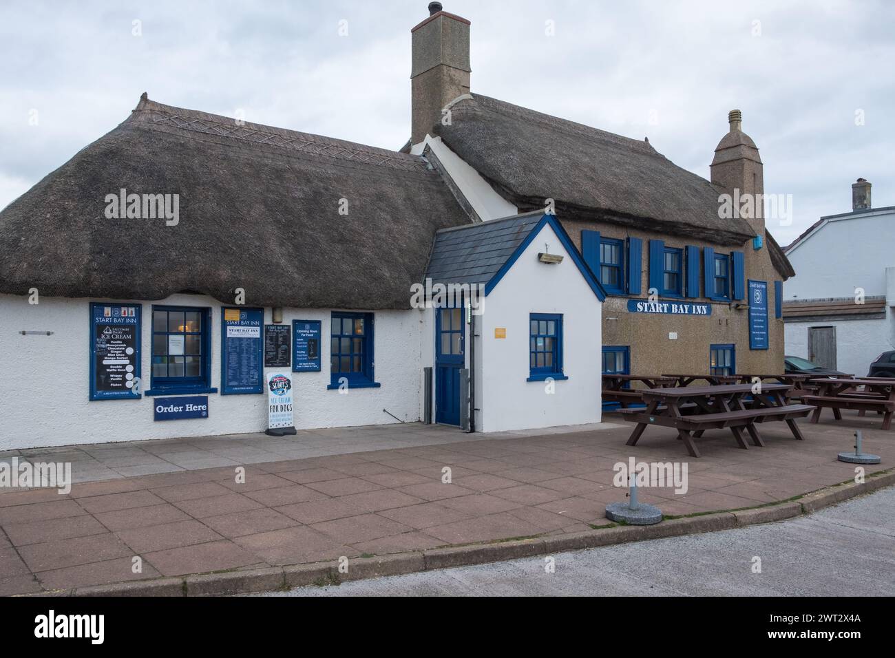 Il pub Start Bay Inn a Torcross, famoso per il fish and chips Foto Stock