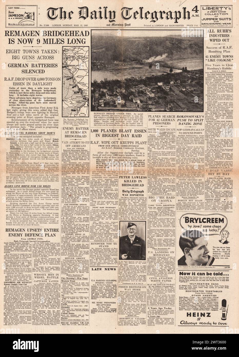1945 la prima pagina del Daily Telegraph riportava gli Alleati sul Reno, la bomba della RAF Essen, i prigionieri di guerra tedeschi fuggono in Galles e l'Armata Rossa a Danzica Foto Stock