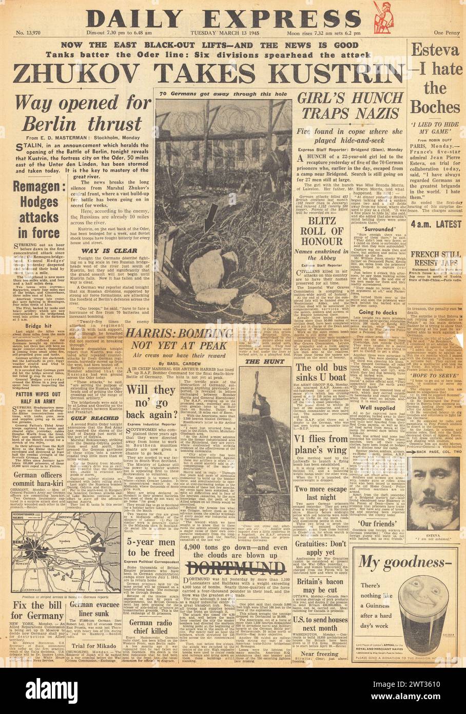 1945 la prima pagina del Daily Express riporta la cattura dell'Armata Rossa di Kustrin, la bomba della RAF di Dortmund e la fuga dei prigionieri di guerra tedeschi in Galles Foto Stock