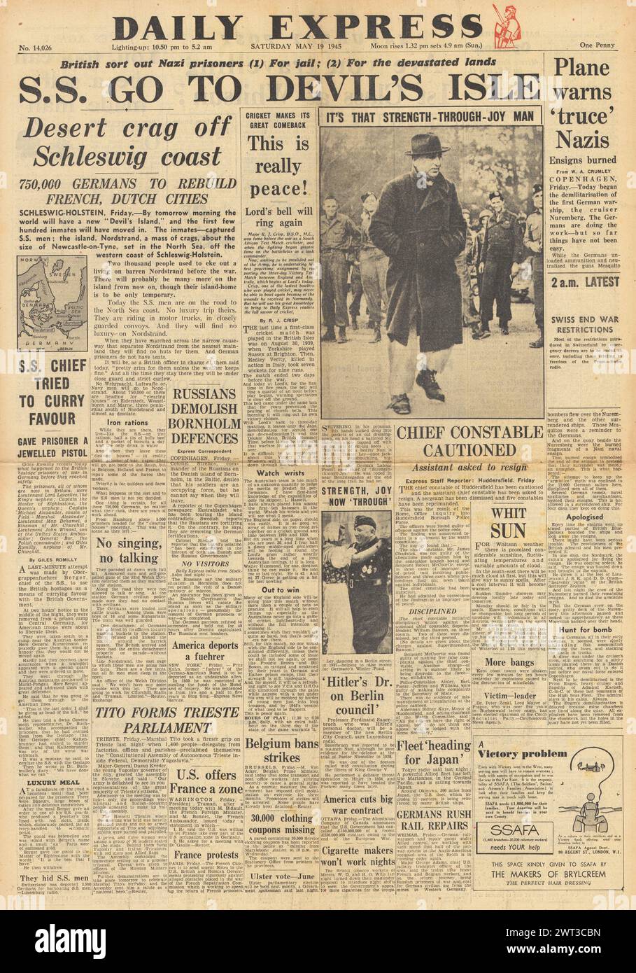 1945 la prima pagina del Daily Express riportava Robert Ley in cattività, prigionieri di guerra tedeschi da inviare in Francia e Olanda e uomini delle SS da tenere sull'isola Nordstrand Foto Stock